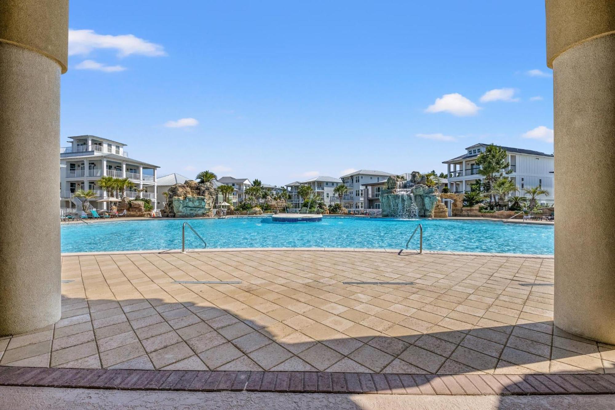 Cypress Breeze, Amazing Community Pool! - Private Outdoor Shower サンタ・ローザ・ビーチ エクステリア 写真